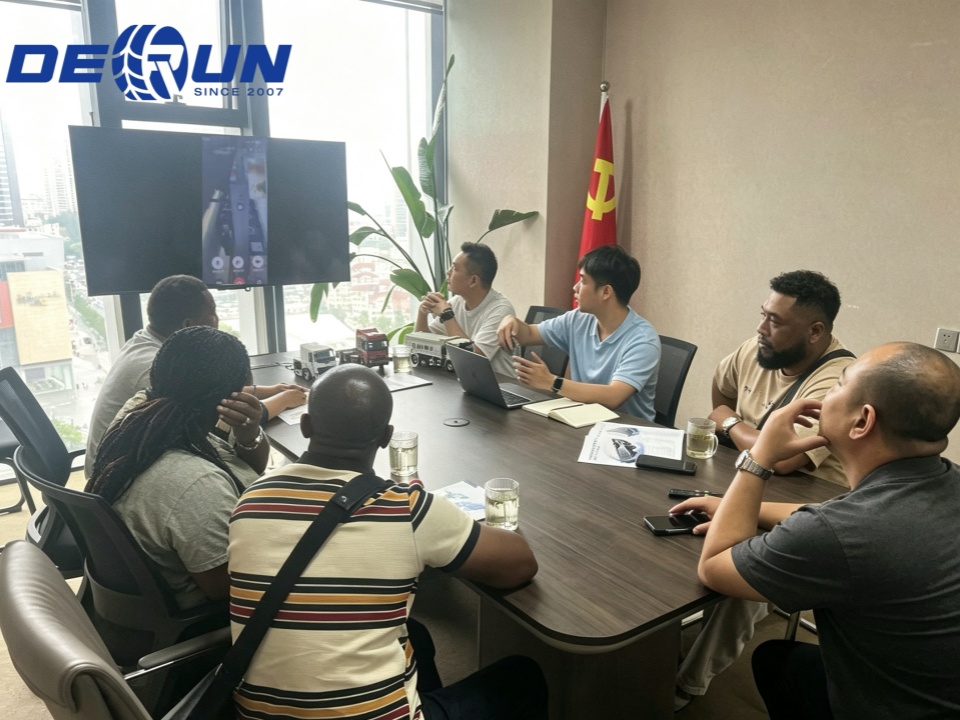 Derun Auto Ghana kindlustab suurtellimuse: 25 ühikut TX 6x4 kallurautosid